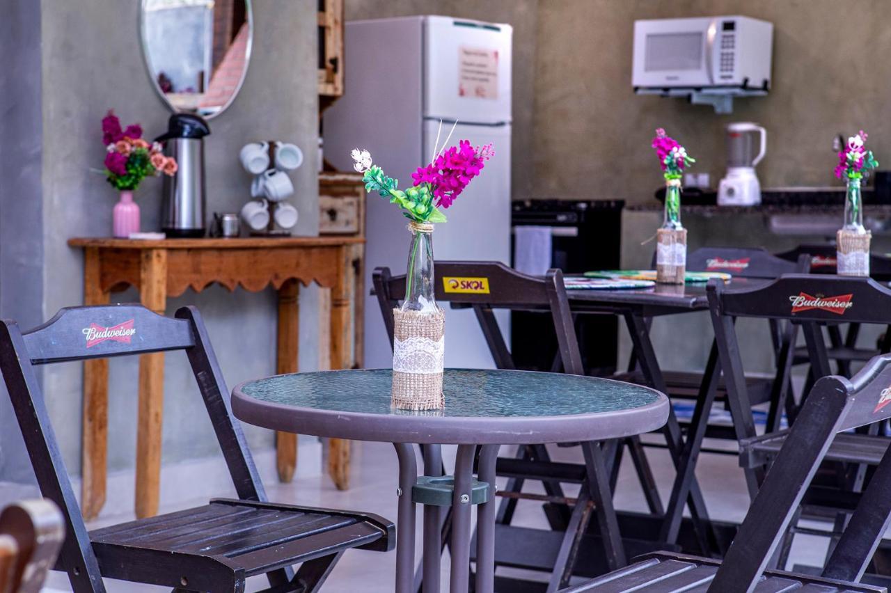 Suites Las Flores Маресиас Екстериор снимка